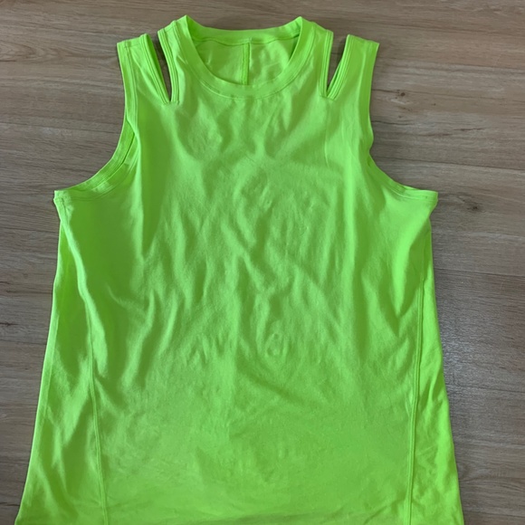 Lululemon La Split Shoulder Muscle Tank - Picture 3 of 5